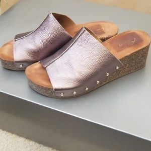 Sudini Size 6 1/2 Leather Wedges